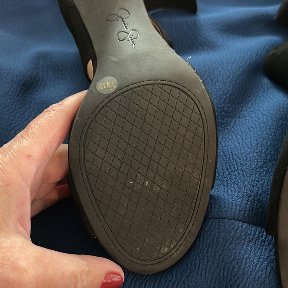 Open toe heels - Picture 3 of 4